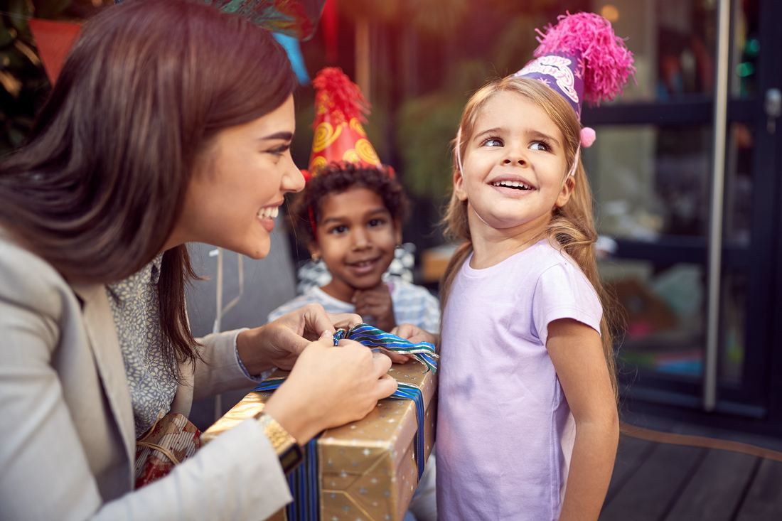 How to Find a Birthday Gift for Your Nanny